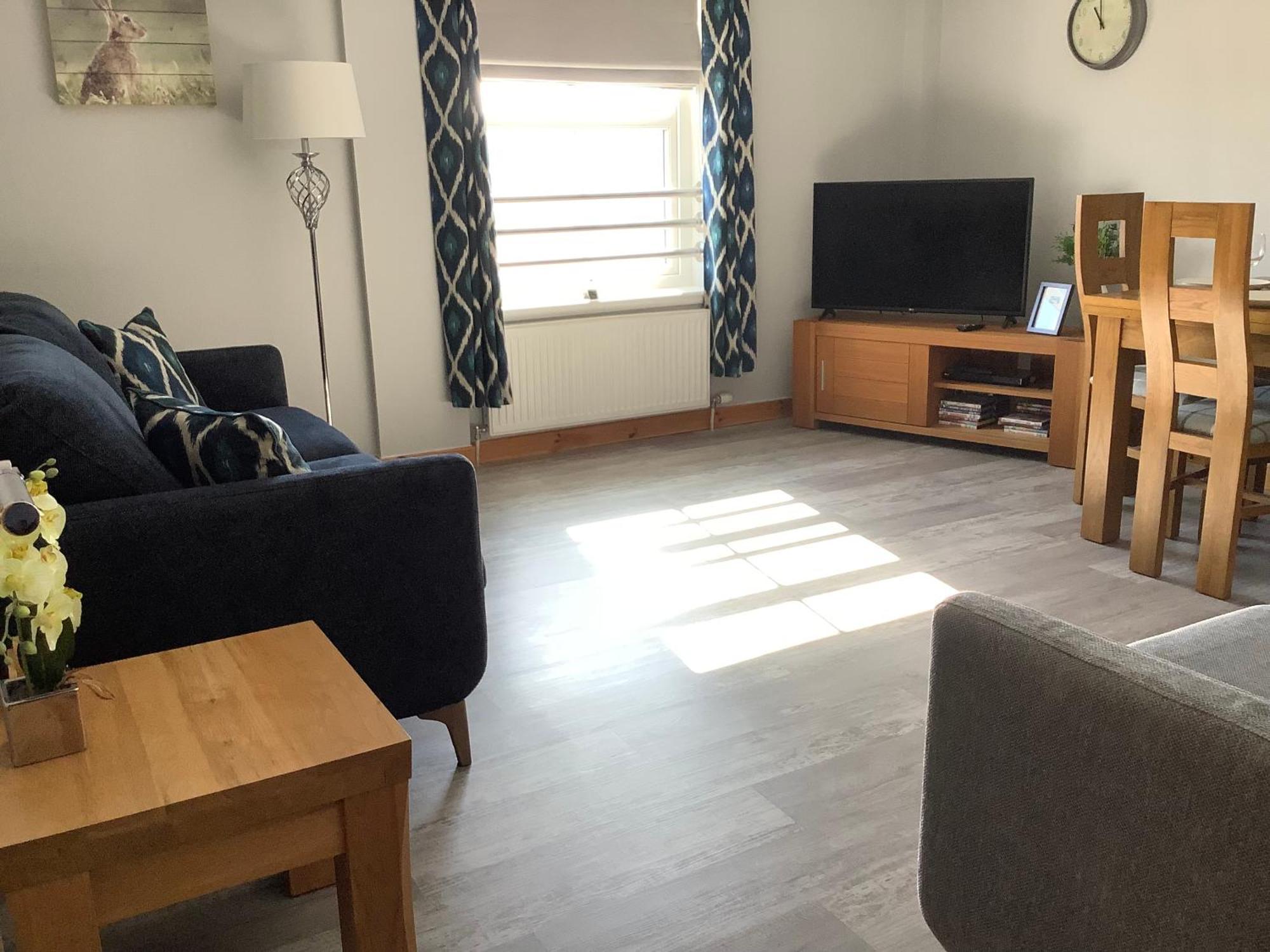 Apartment 37 Farraline Court, Centre *